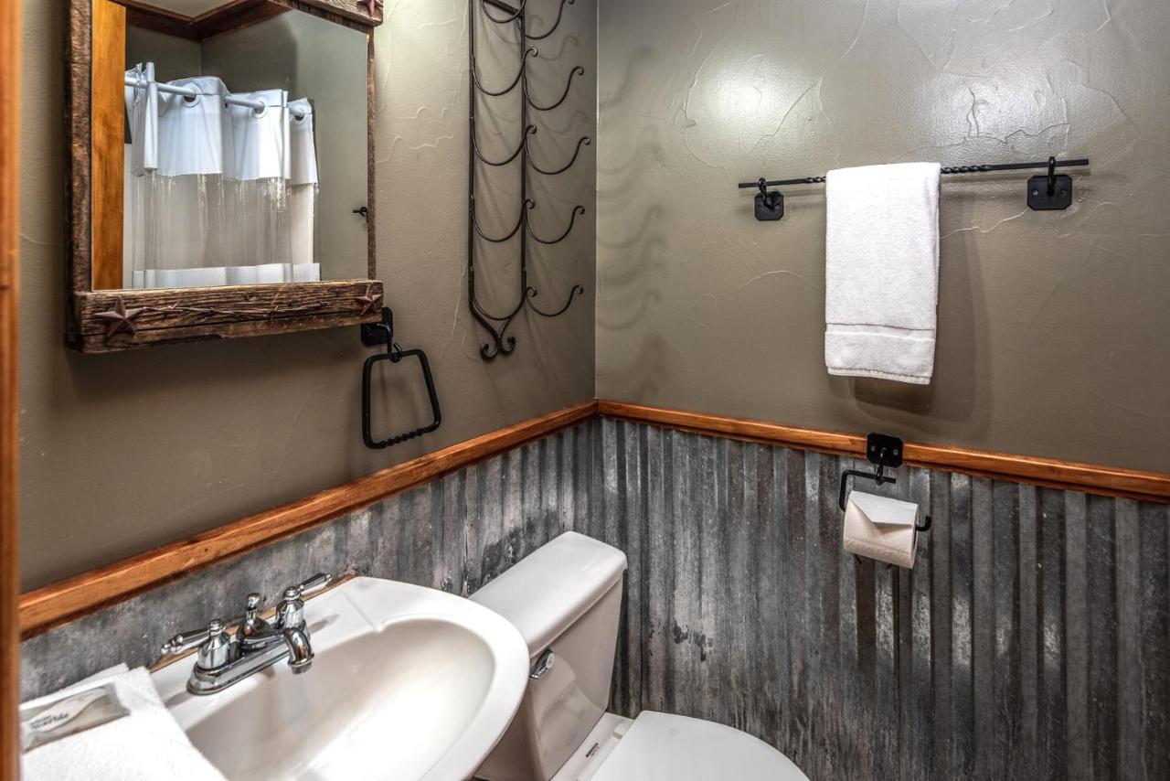 Apache Village 5, Queen Bed, Midtown, Sleeps 2 Ruidoso Extérieur photo