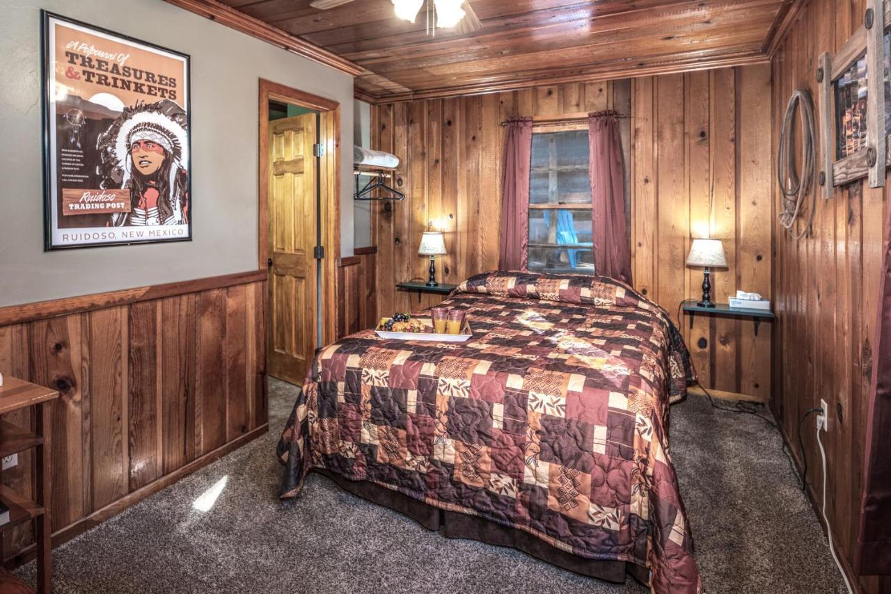 Apache Village 5, Queen Bed, Midtown, Sleeps 2 Ruidoso Extérieur photo